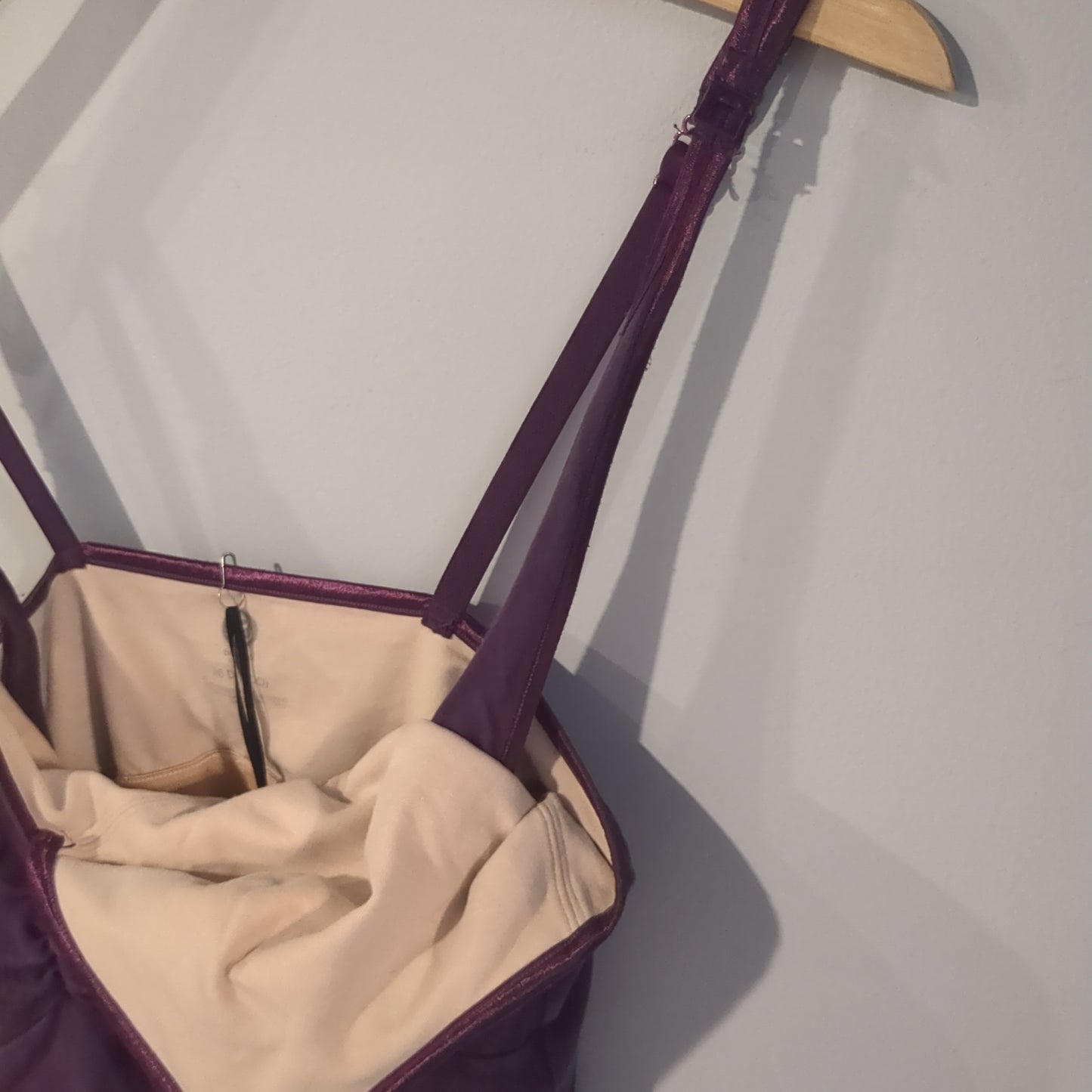 Adjustable clasp strap shelf bra cami, Grape -NF