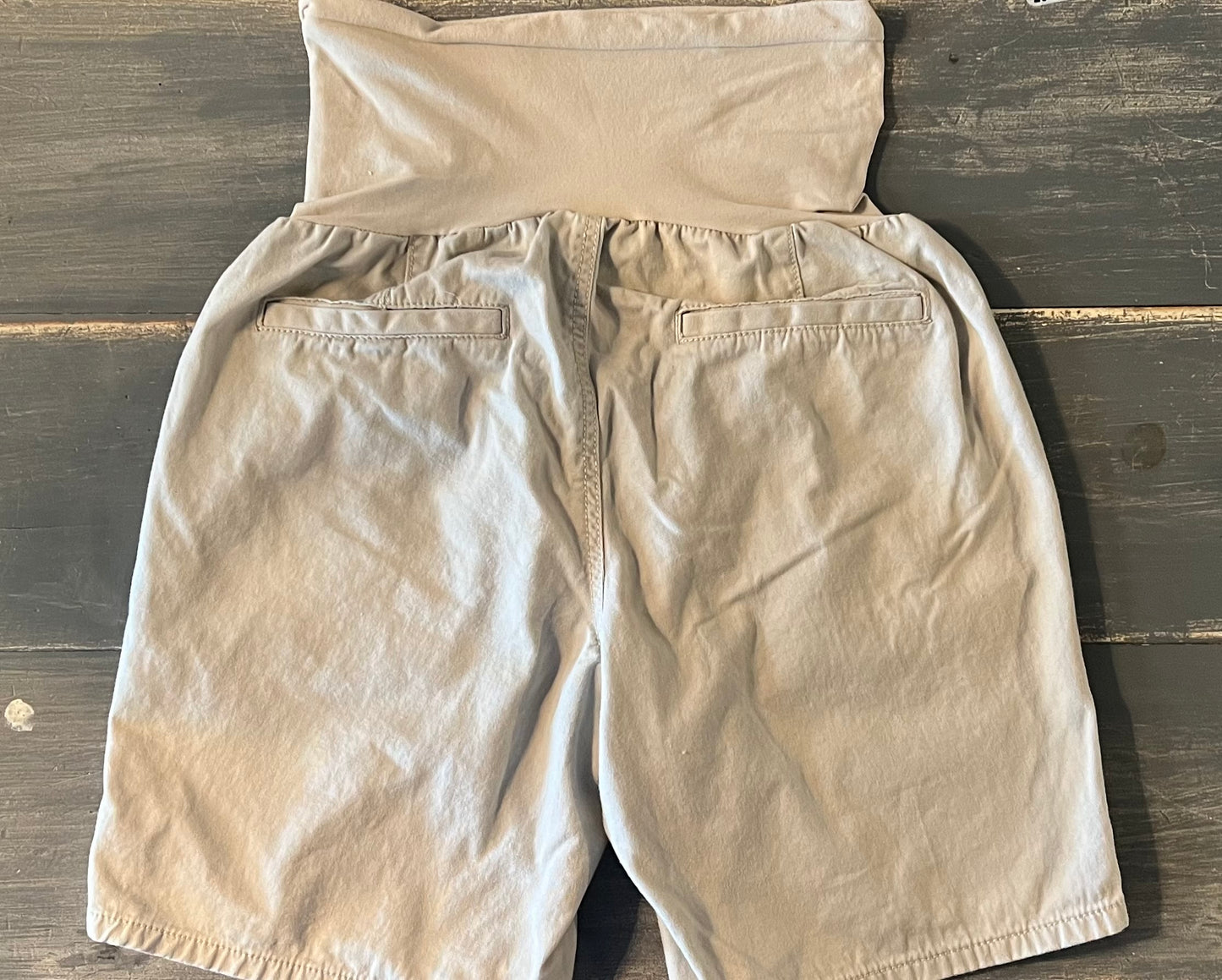 Full panel 8.5" relaxed fit shorts, Sand