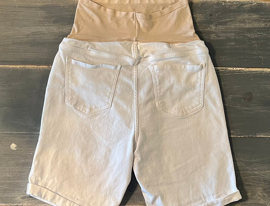 Full panel rolled cuff 8.5" denim shorts, White