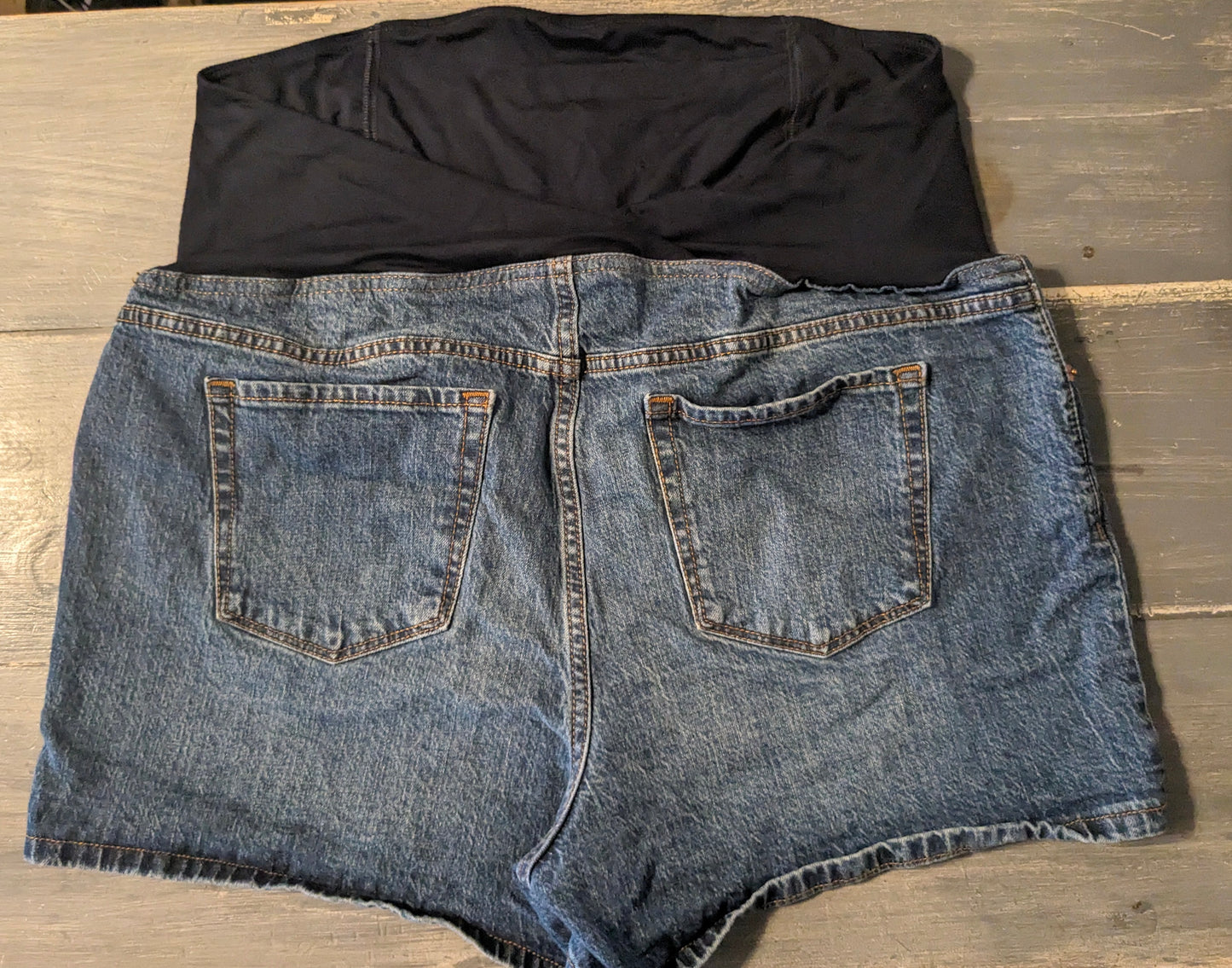 Convertible panel 4" denim shorts, Medium wash