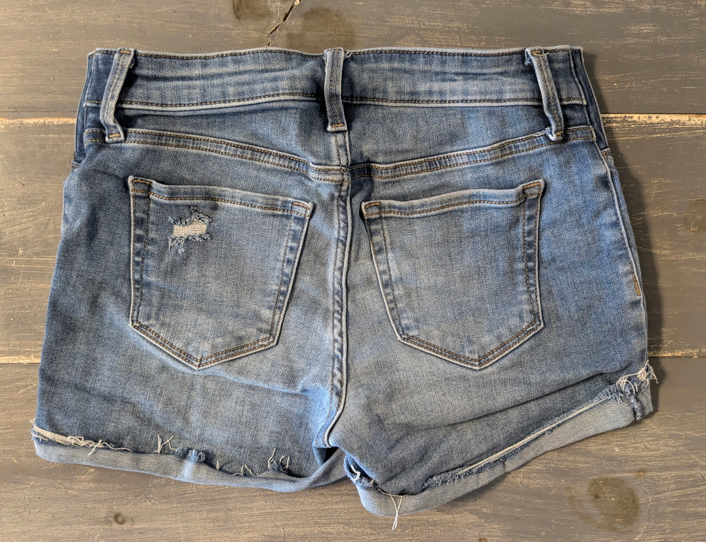 Side panels 3" distressed cuffed raw hem denim shorts, Medium wash