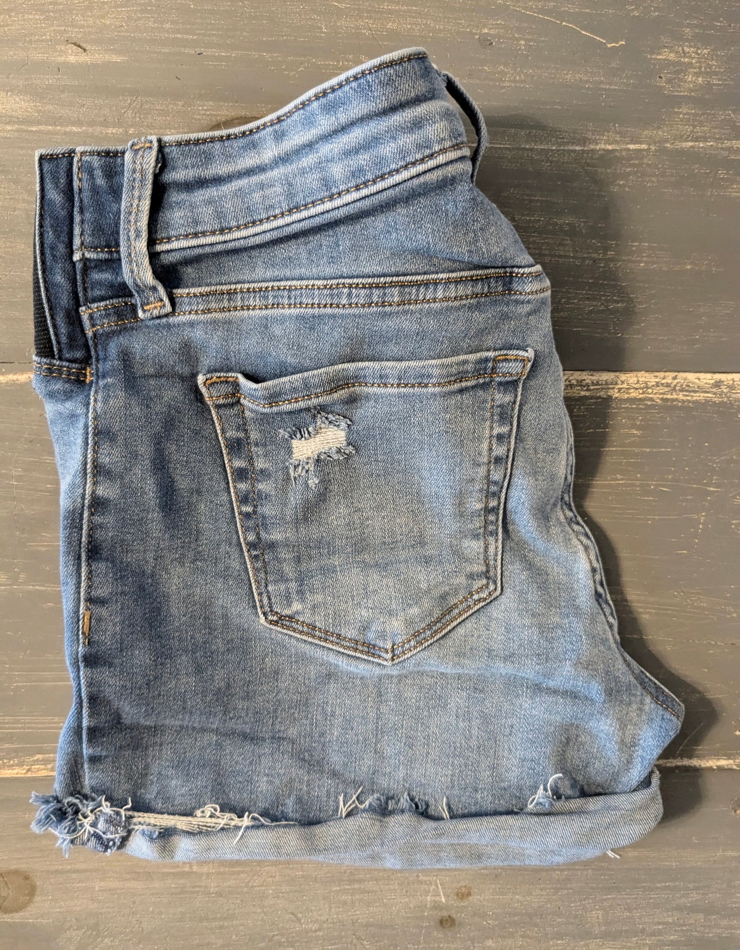 Side panels 3" distressed cuffed raw hem denim shorts, Medium wash