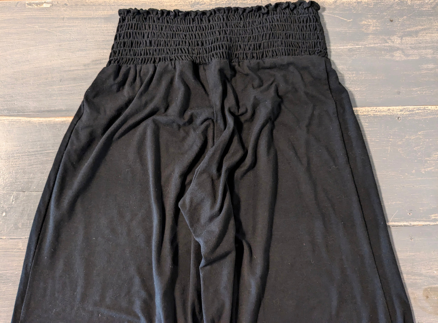 Smocked under-belly 22" gaucho lounge pants, Black