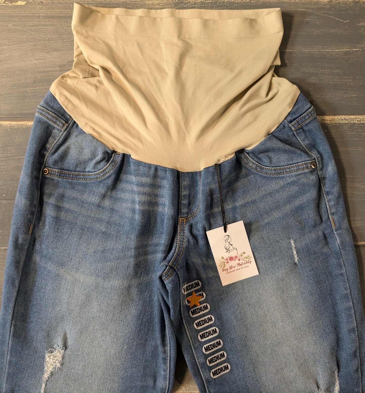 Full panel distressed 24" skinny jeans, Medium wash