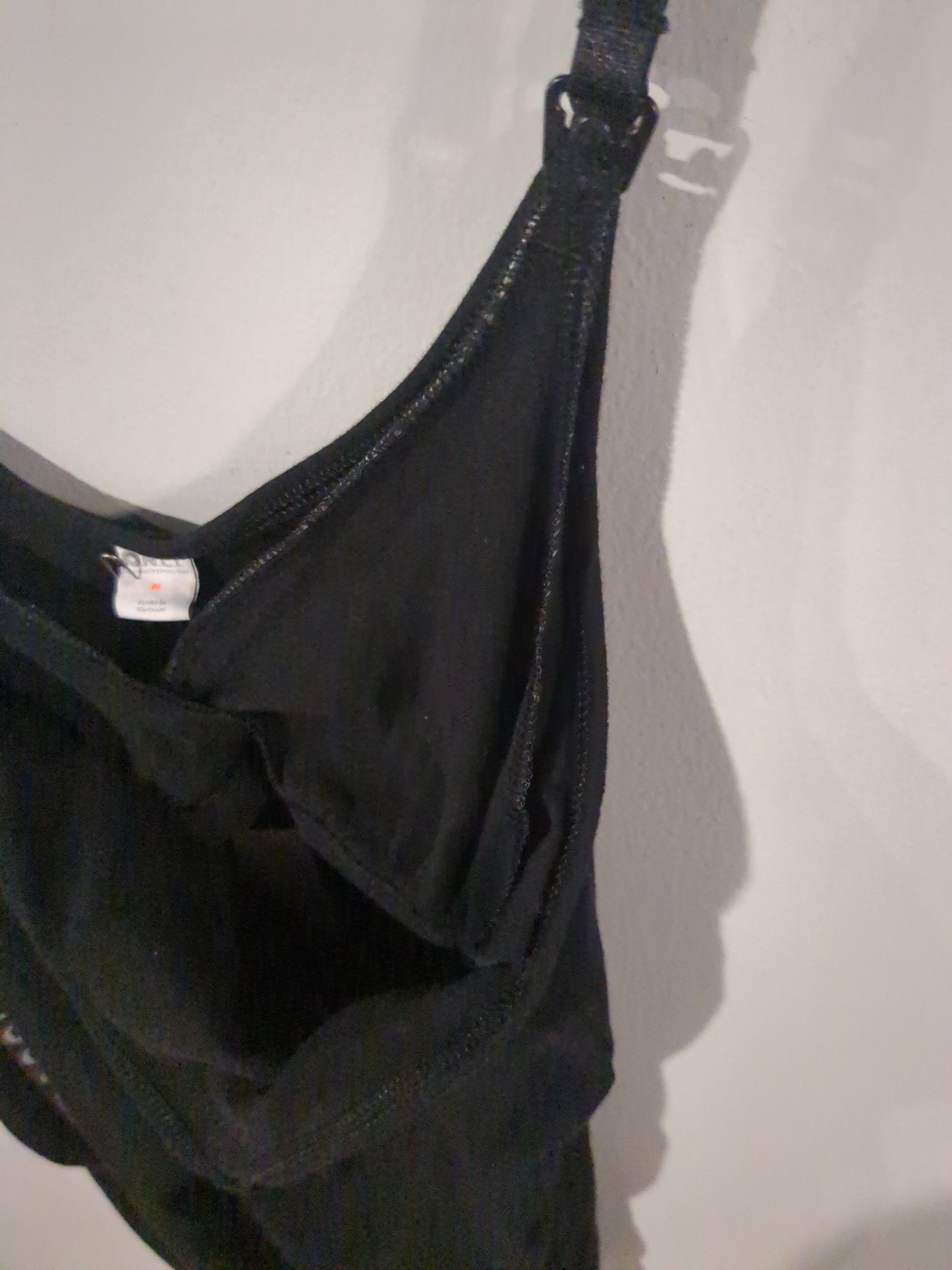 Cotton clasp strap fitted shelf-bra cami, Black -NF